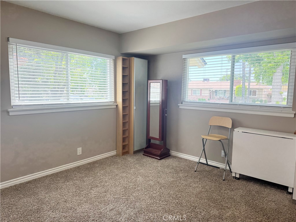 1234 N Laurel Property Photo 14
