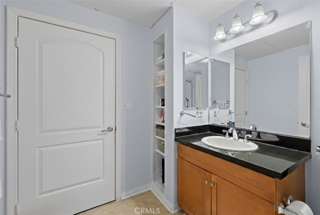 360 W Avenue 26 401 Property Photo 3