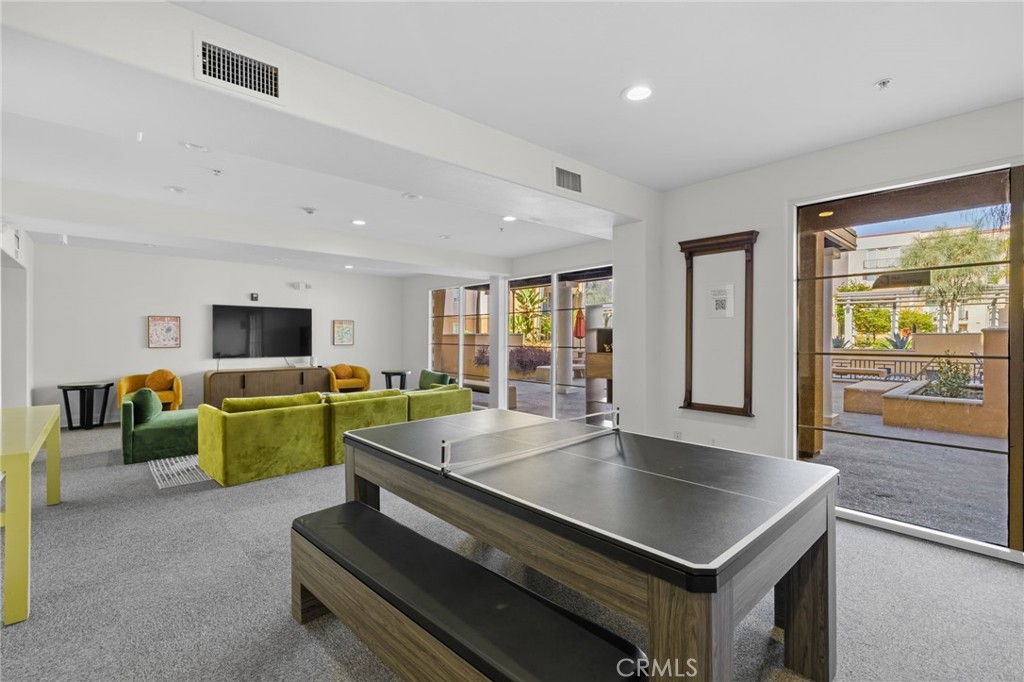 360 W Avenue 26 401 Property Photo 14