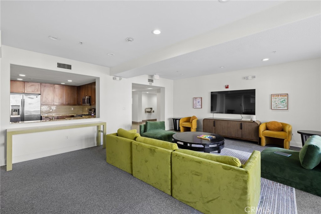 360 W Avenue 26 401 Property Photo 15