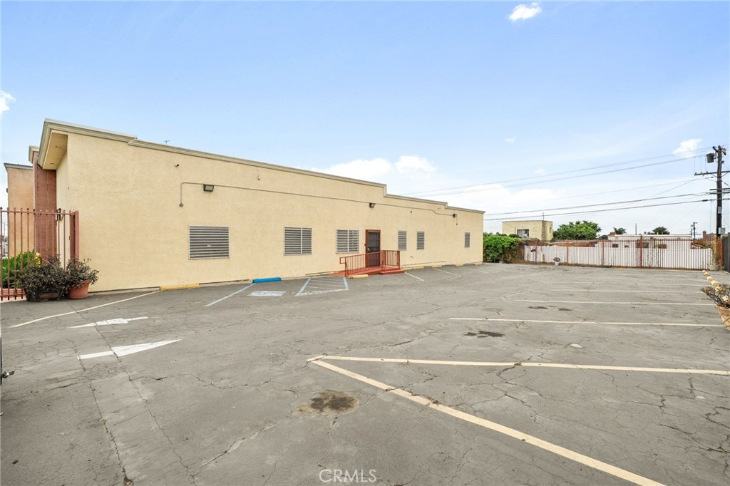 10511 S Western Property Photo 4