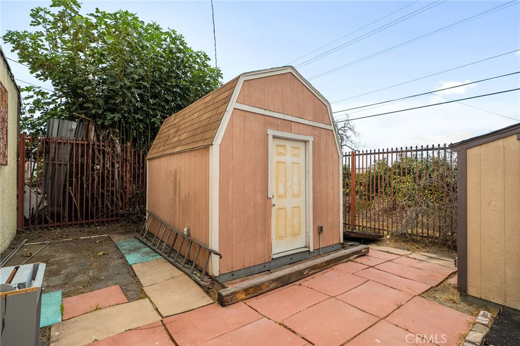 10511 S Western Property Photo 8