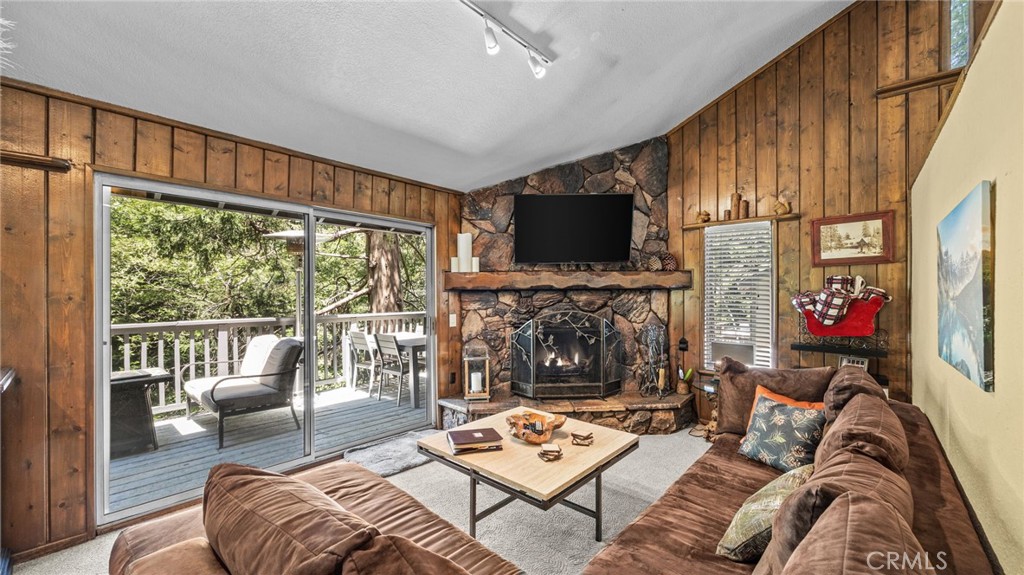 582 Kuffel Canyon Road Property Photo 7