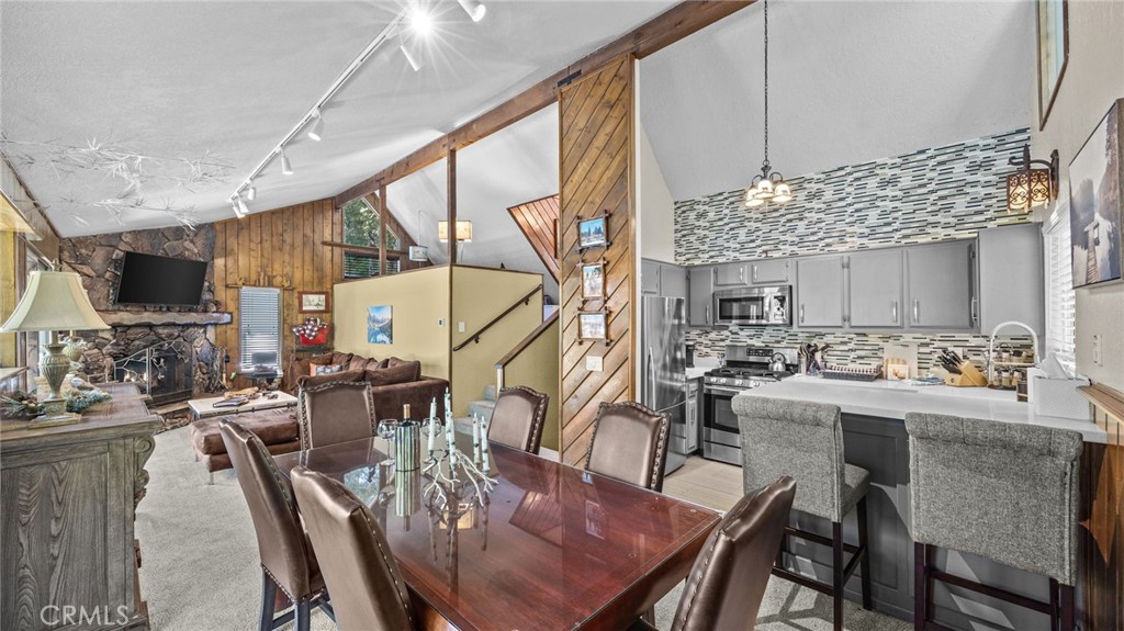 582 Kuffel Canyon Road Property Photo 10