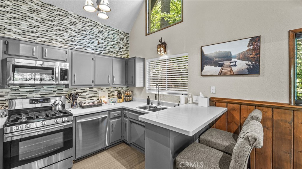 582 Kuffel Canyon Road Property Photo 12