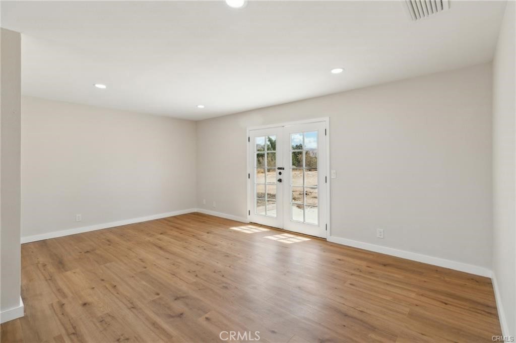 18747 Albany Court Property Photo 2