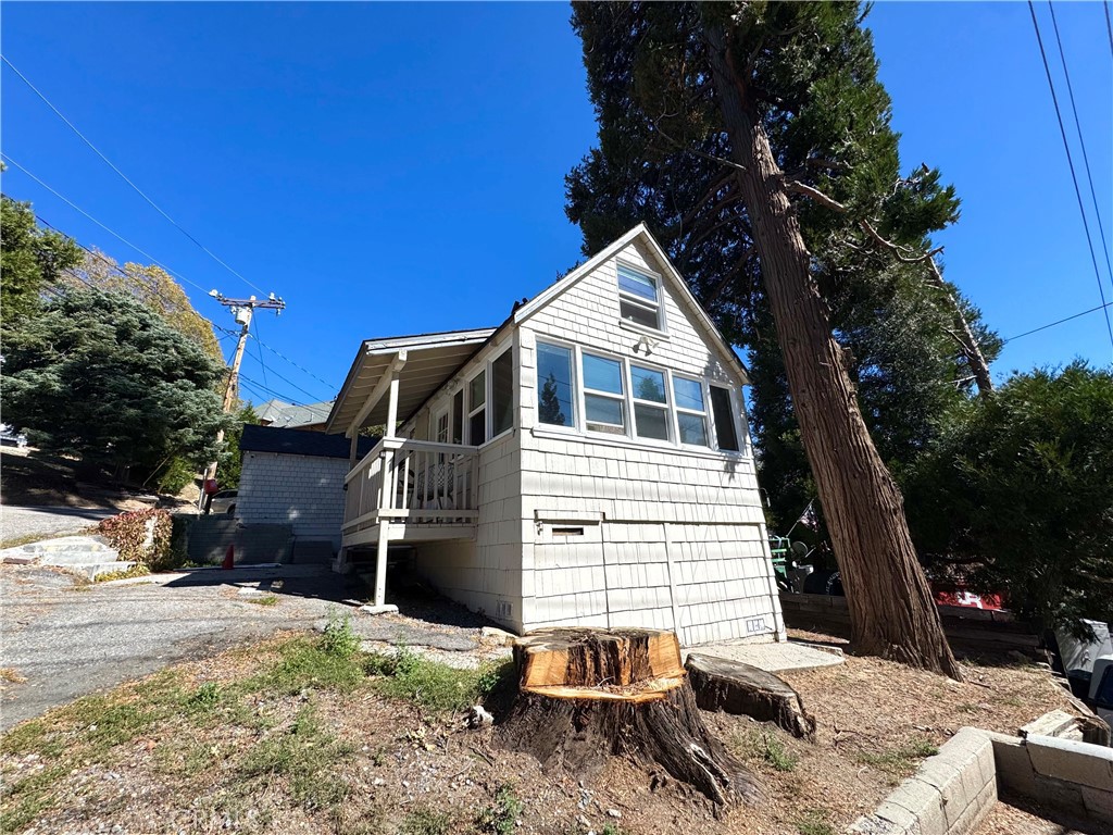 29166 Lyon Drive Property Photo 3