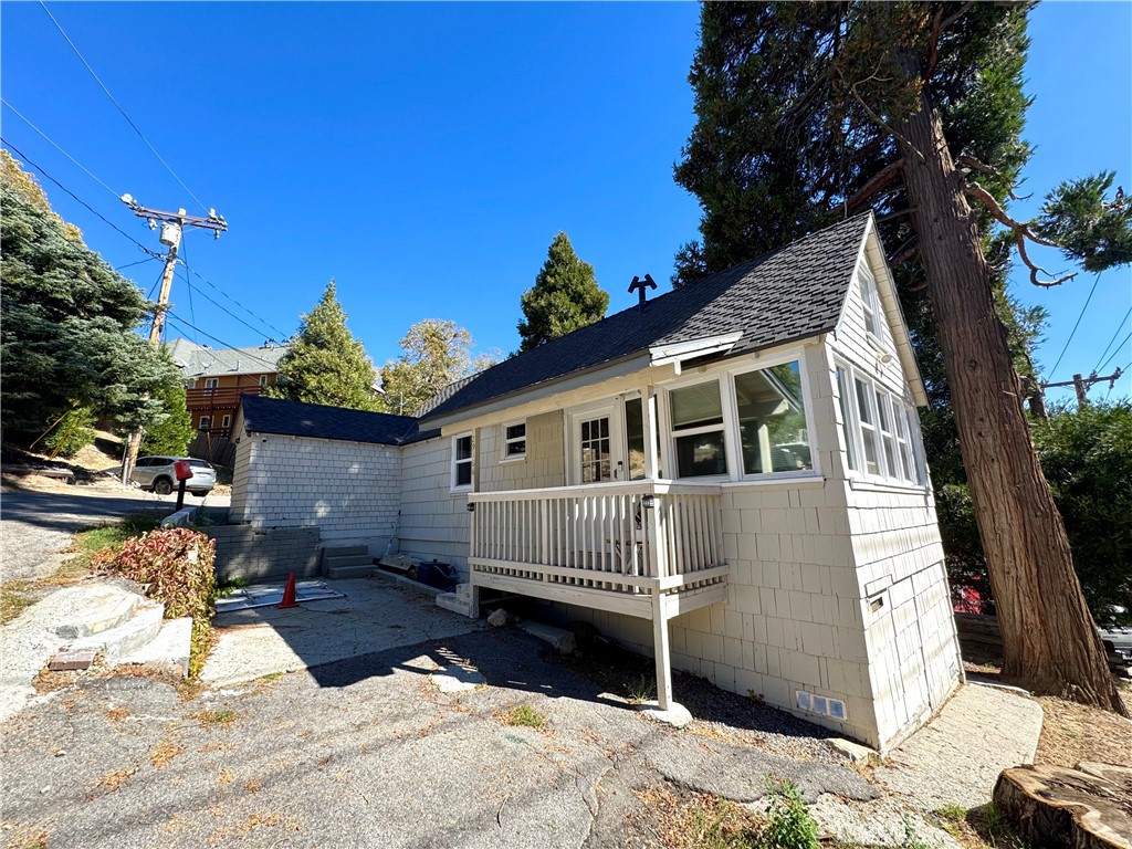 29166 Lyon Drive Property Photo 4