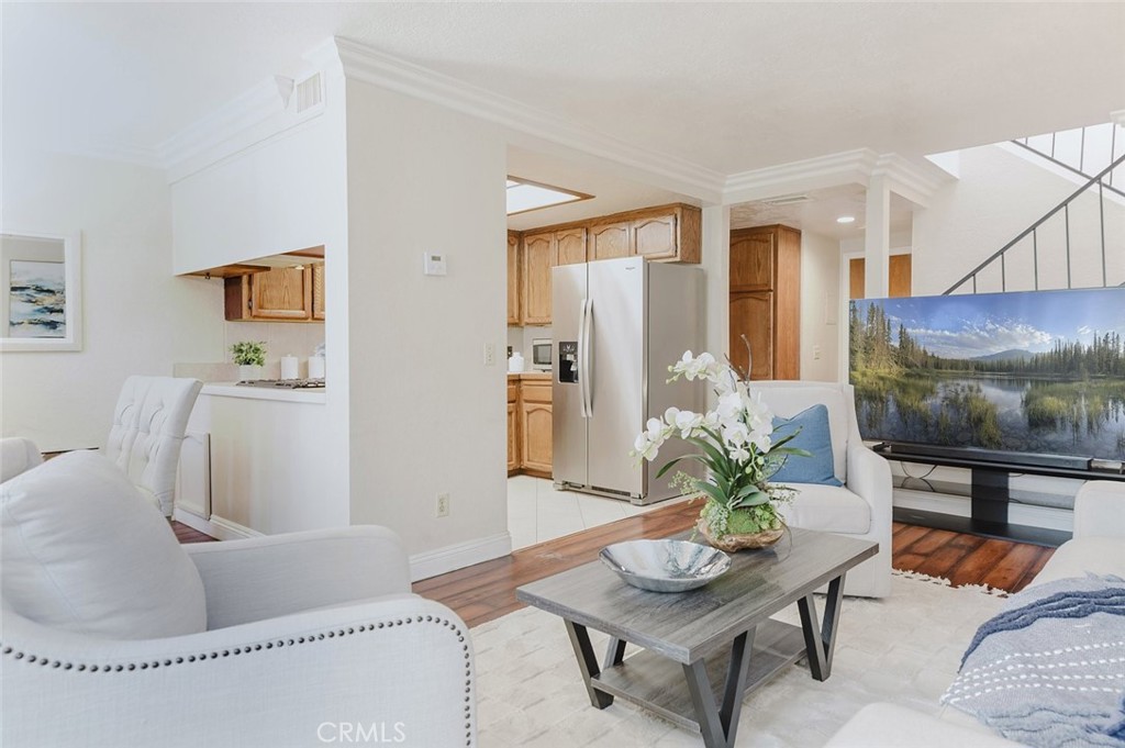 11827 Loma Drive 15 Property Photo 7