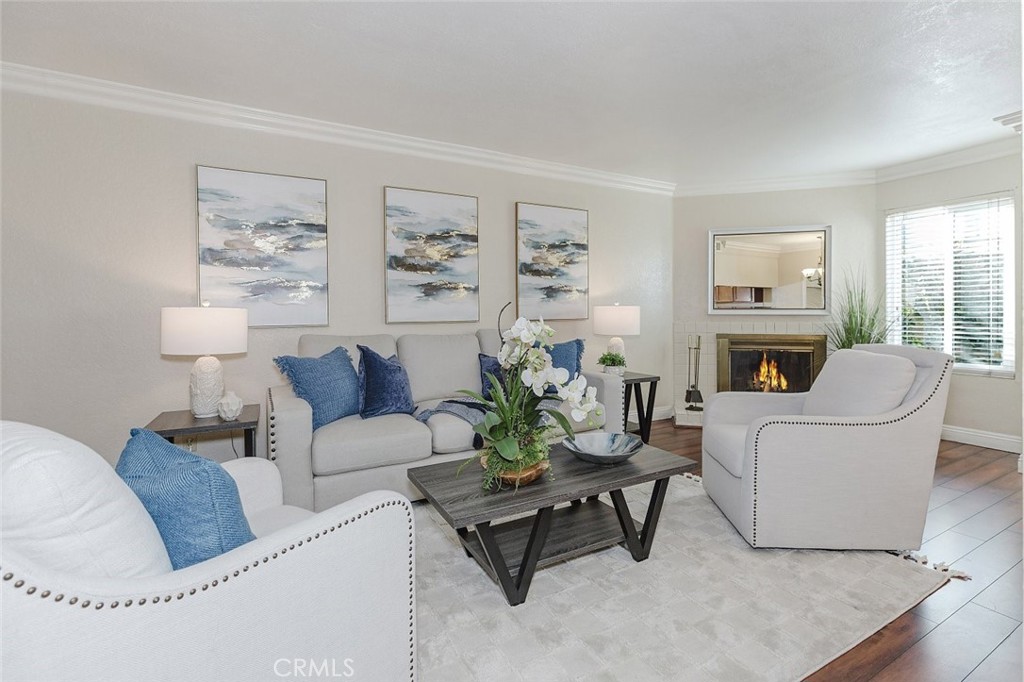 11827 Loma Drive 15 Property Photo 8