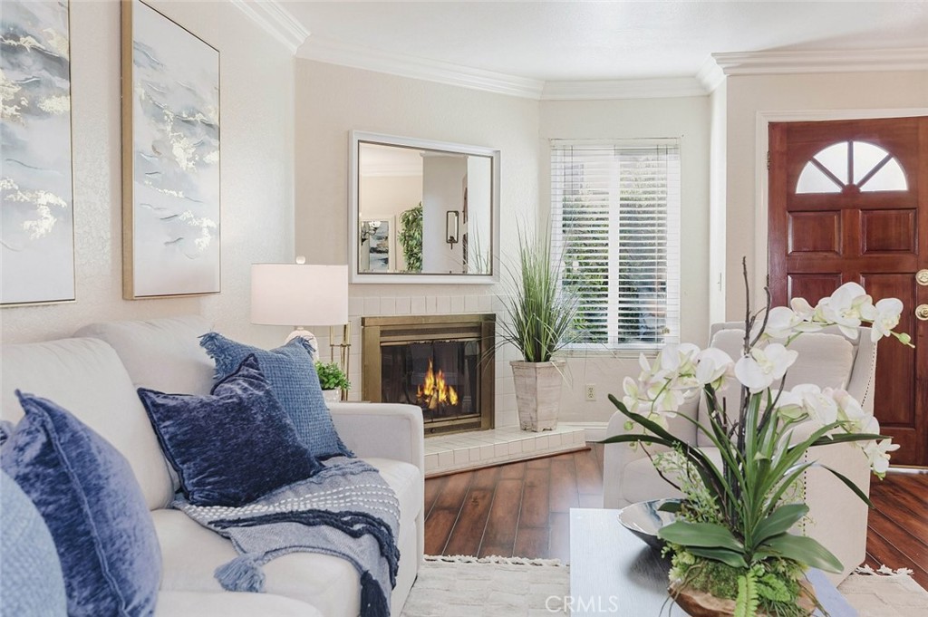 11827 Loma Drive 15 Property Photo 9