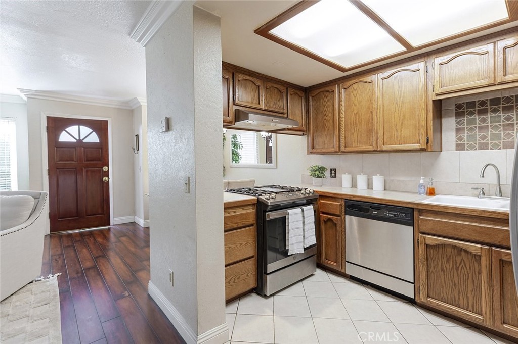 11827 Loma Drive 15 Property Photo 15