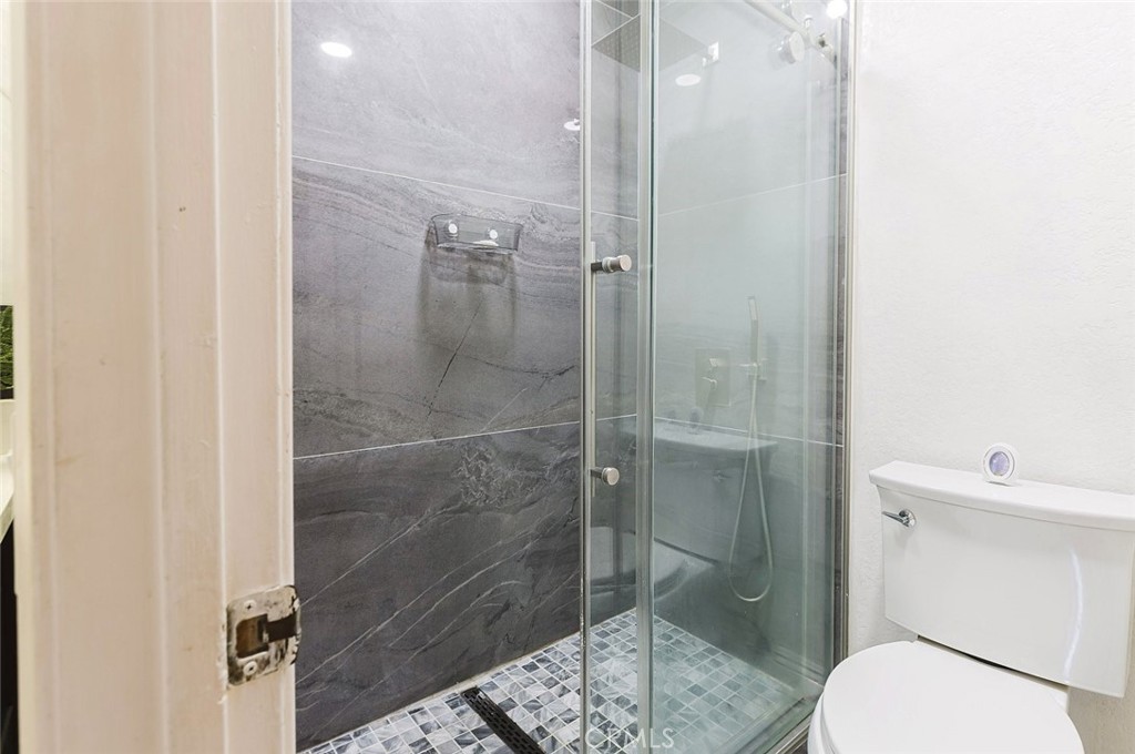 11827 Loma Drive 15 Property Photo 31