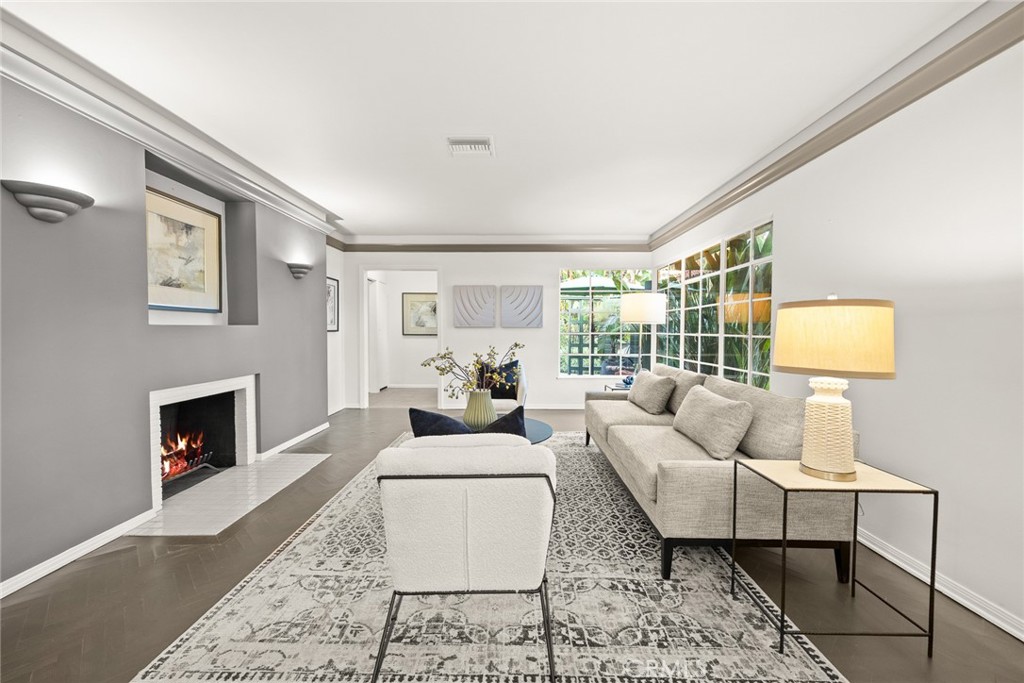 459 N Barranca Ave Property Photo 7