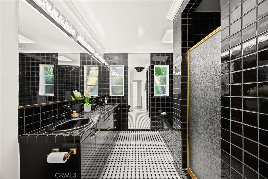 459 N Barranca Ave Property Photo 20