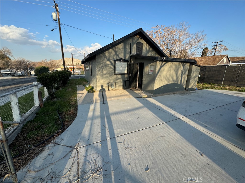 16705 C Street Property Photo 13