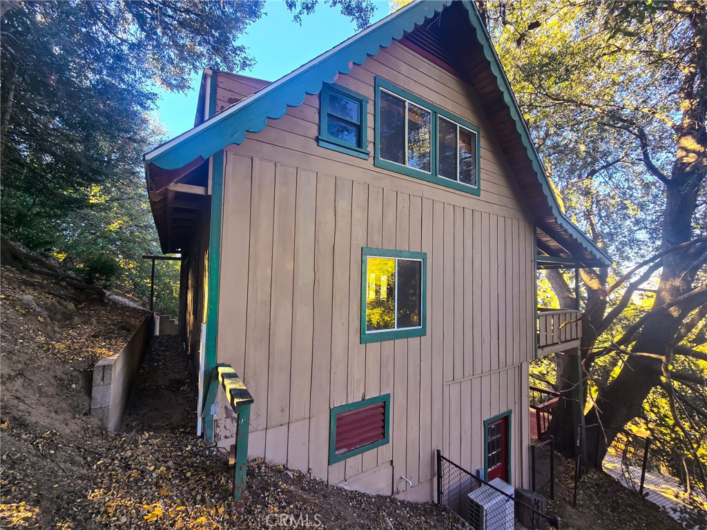 629 Chateau Property Photo 3