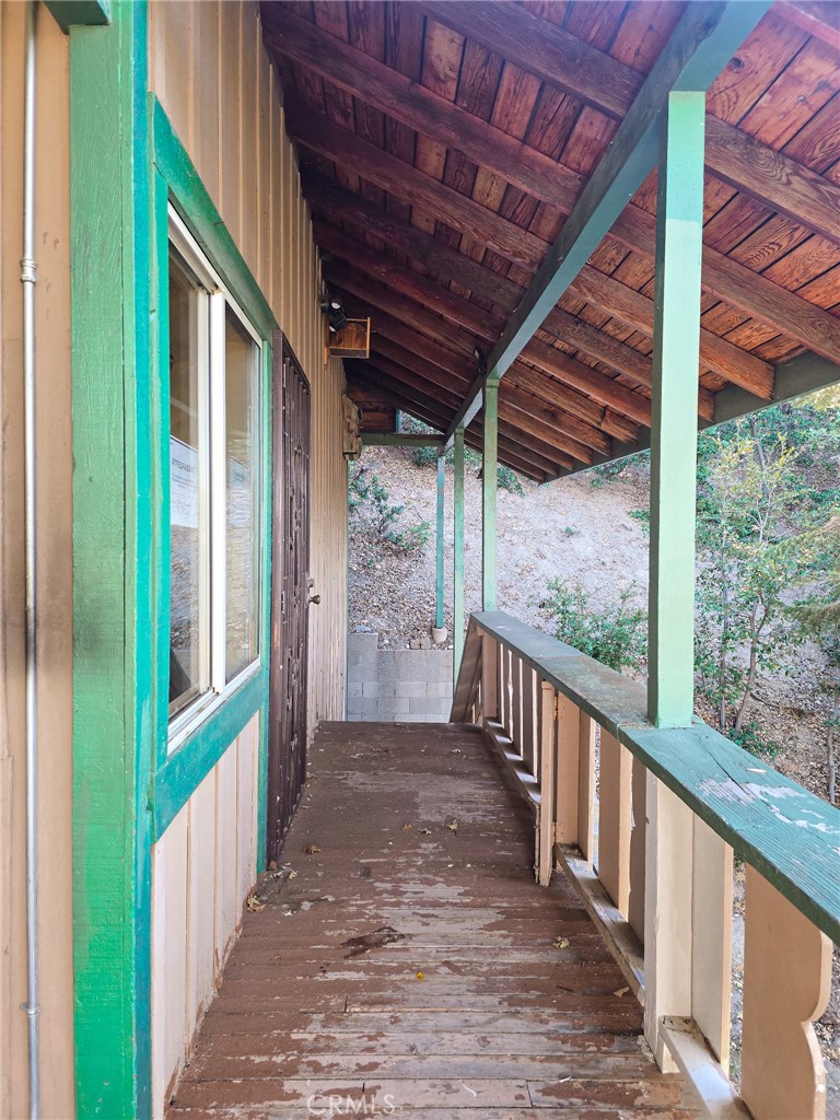 629 Chateau Property Photo 7