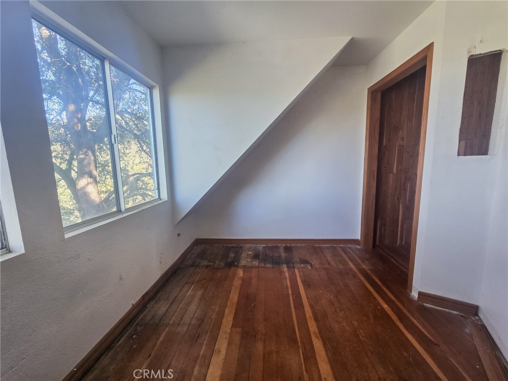 629 Chateau Property Photo 26