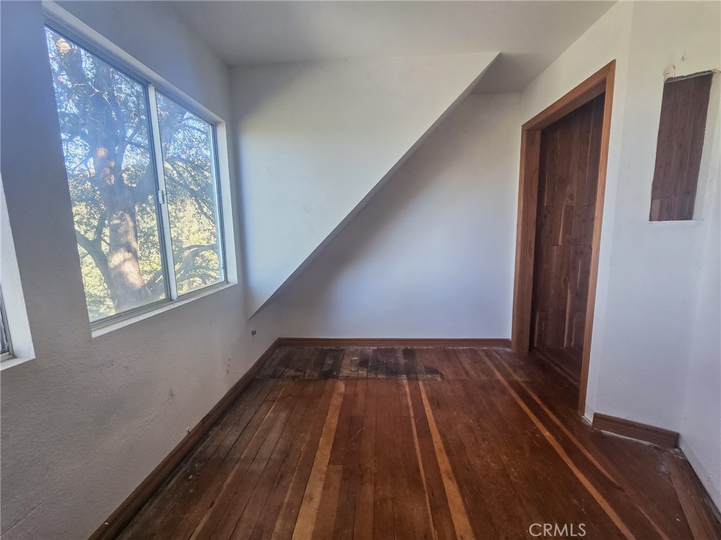629 Chateau Property Photo 26