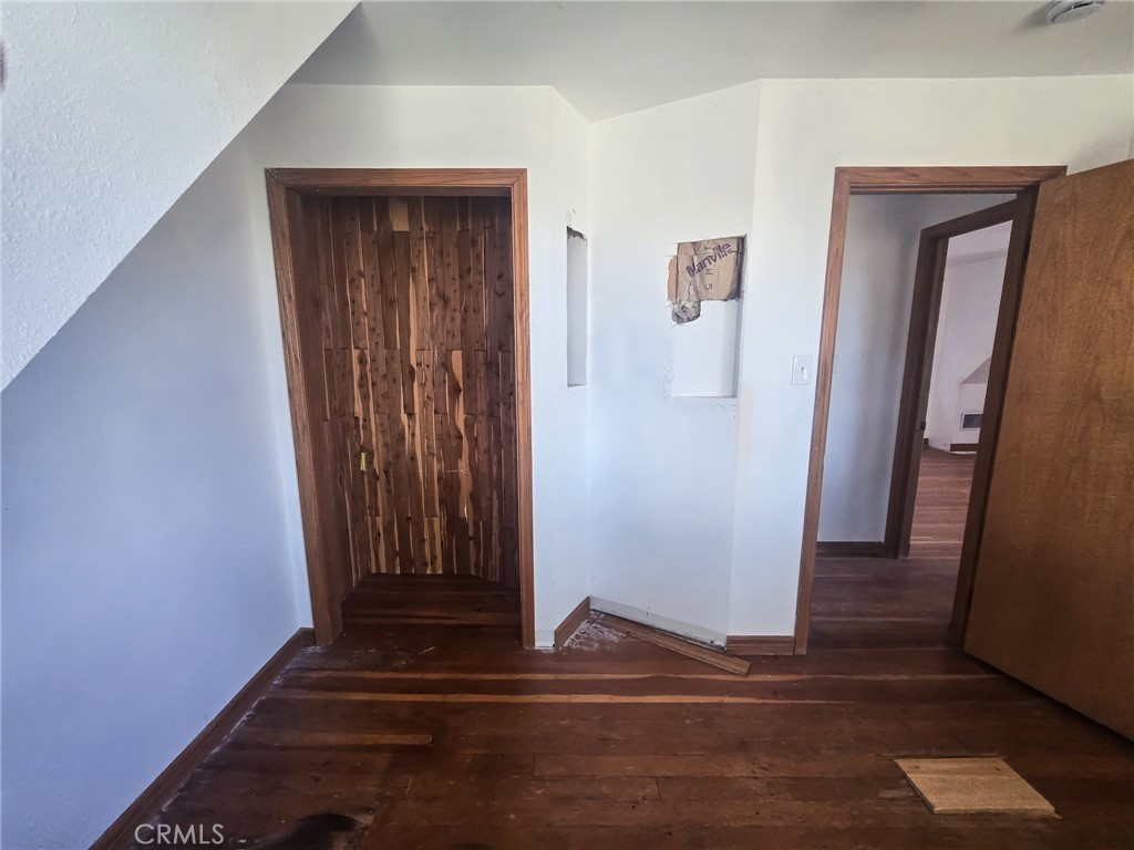 629 Chateau Property Photo 27