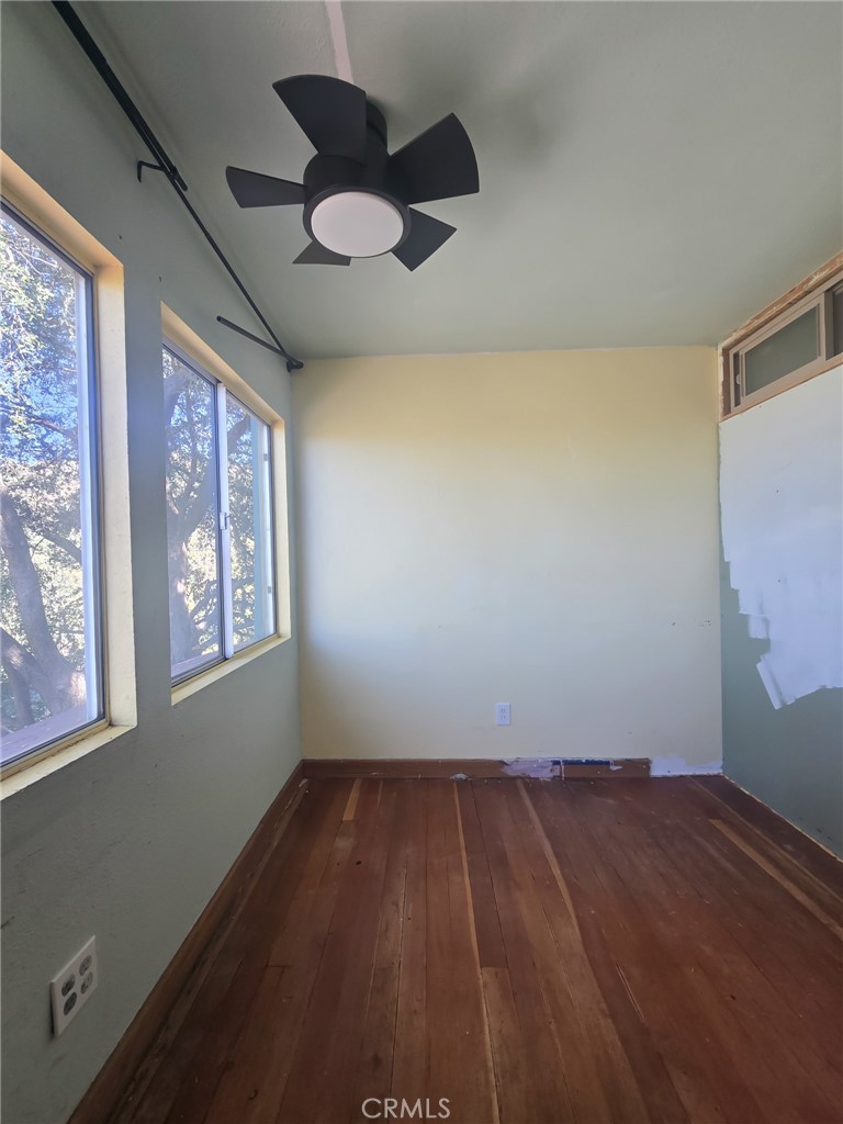 629 Chateau Property Photo 31