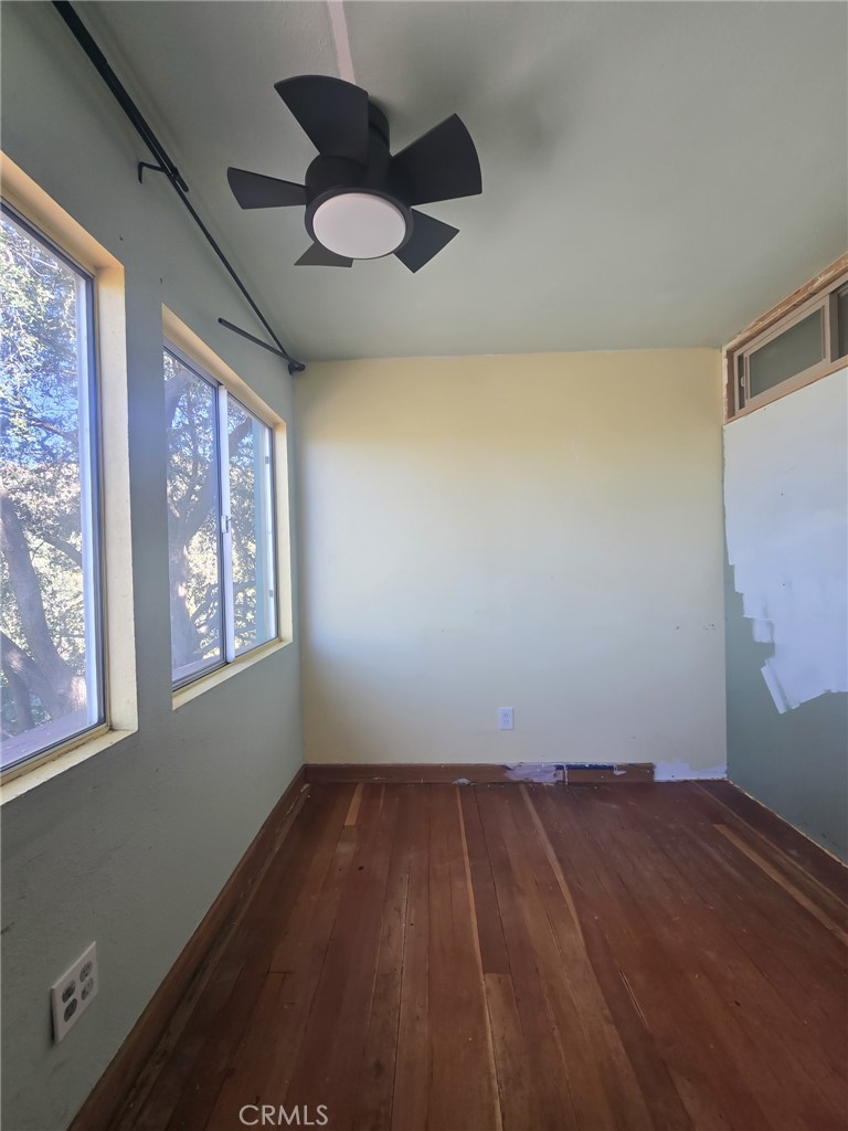 629 Chateau Property Photo 31