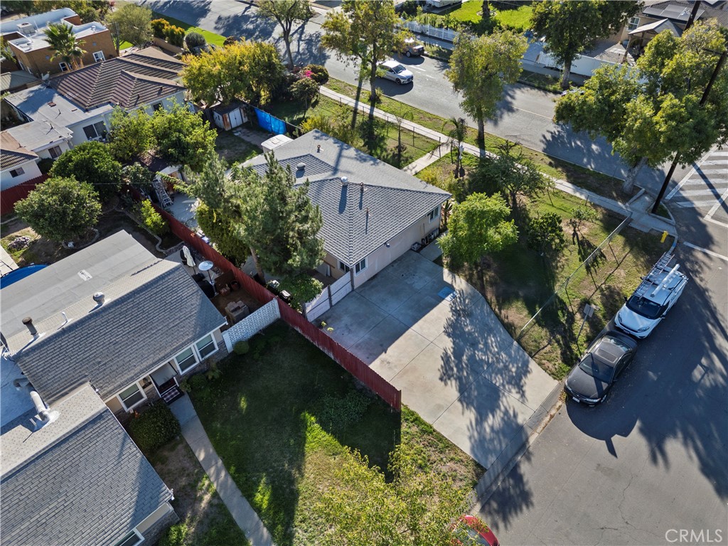 308 S Campus Avenue Property Photo 9