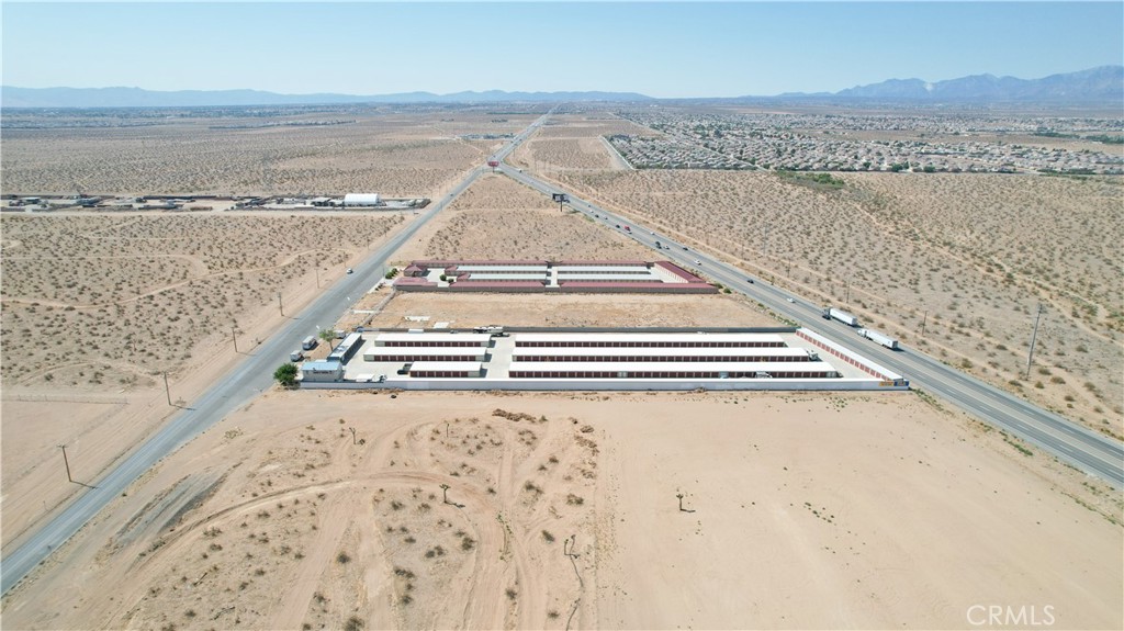 16454 Adelanto Road Property Photo 10