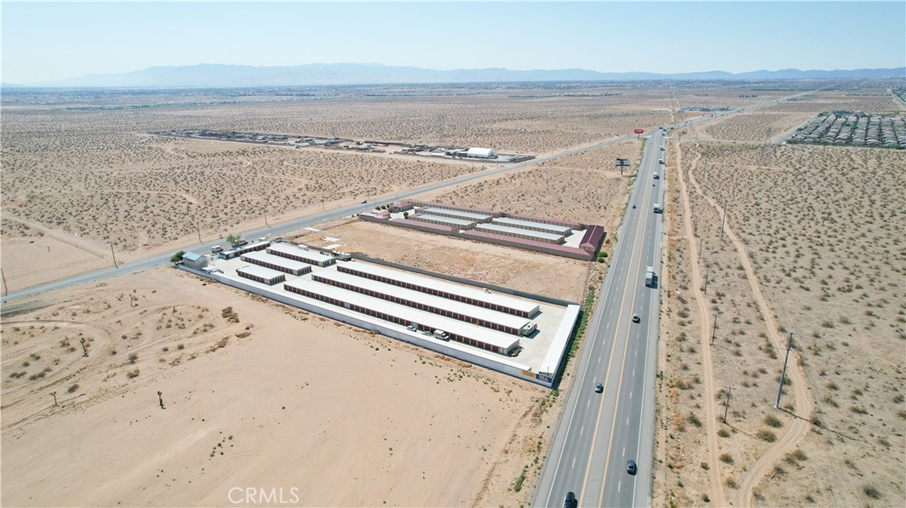 16454 Adelanto Road Property Photo 11