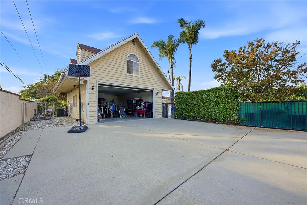1356 S Prospero Property Photo 9