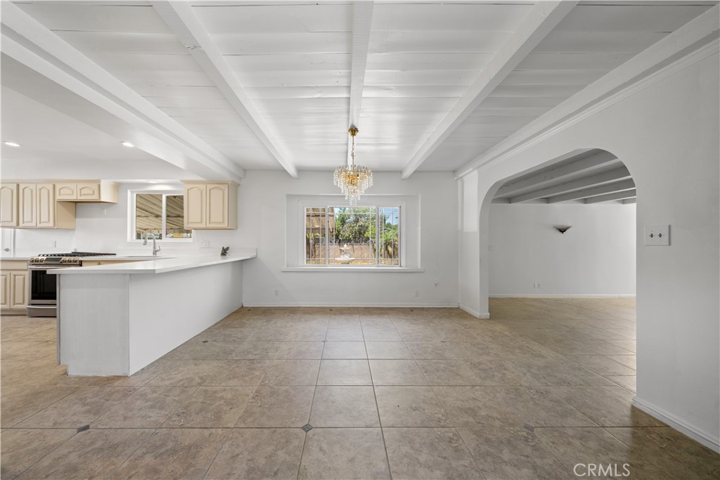 525 S Gretta Avenue Property Photo 11