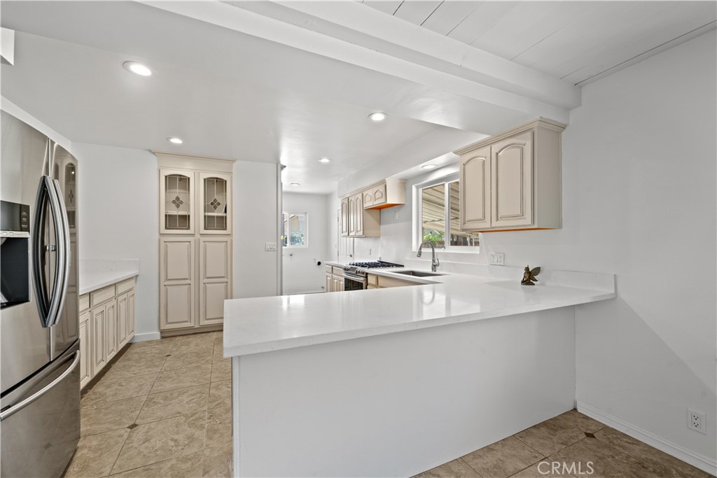 525 S Gretta Avenue Property Photo 13