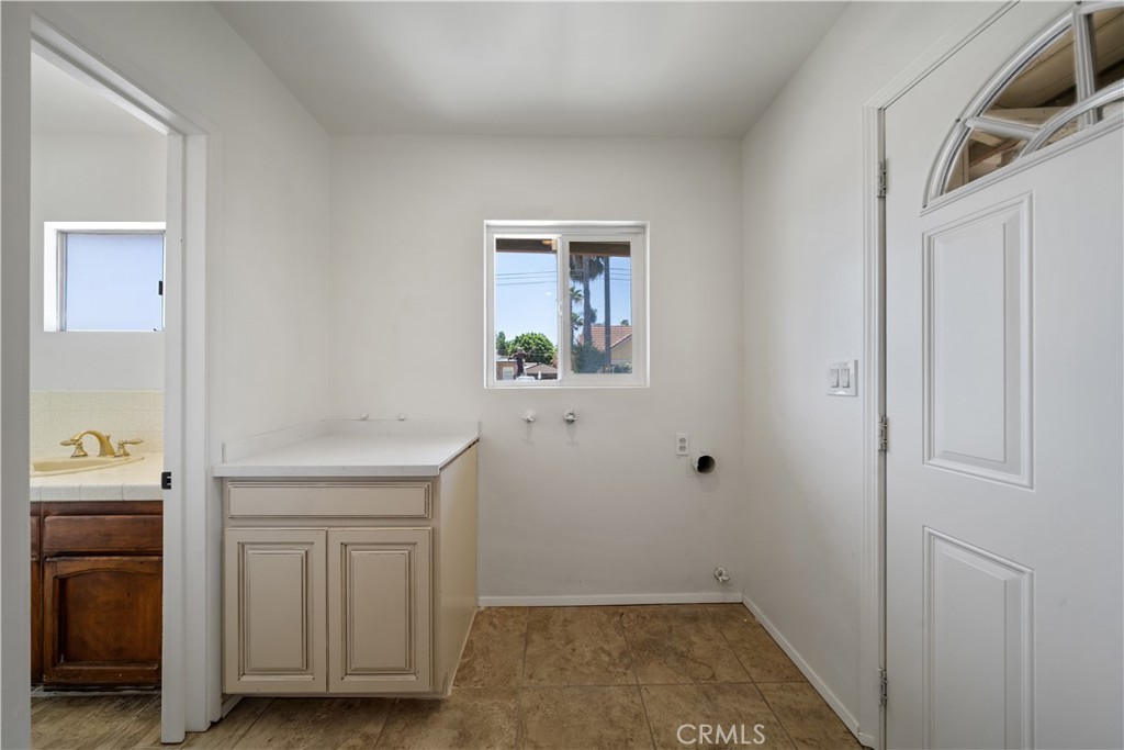 525 S Gretta Avenue Property Photo 18