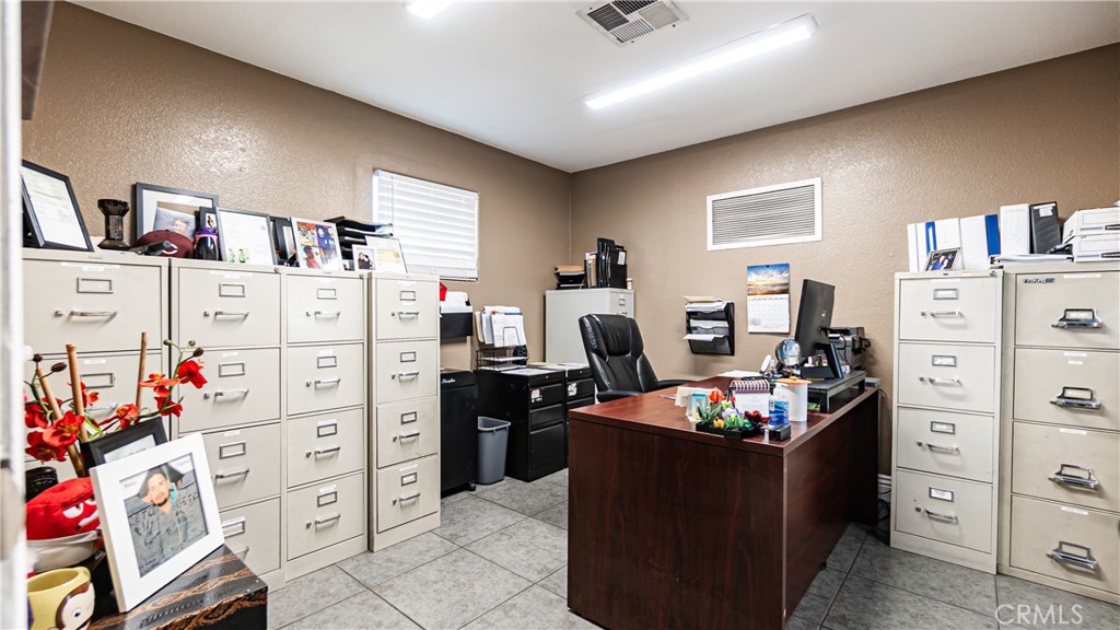 15419 Valley Property Photo 14