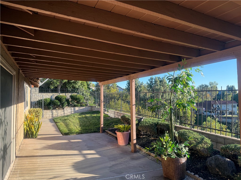 1633 Calle De Armonia Property Photo 2