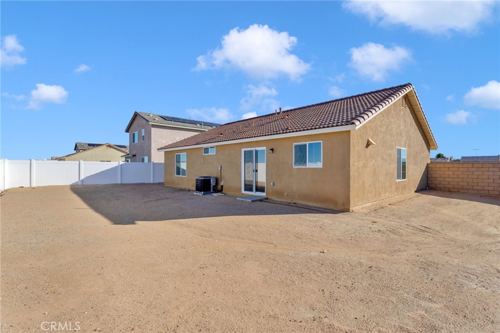 10110 Kemper Avenue Property Photo 32