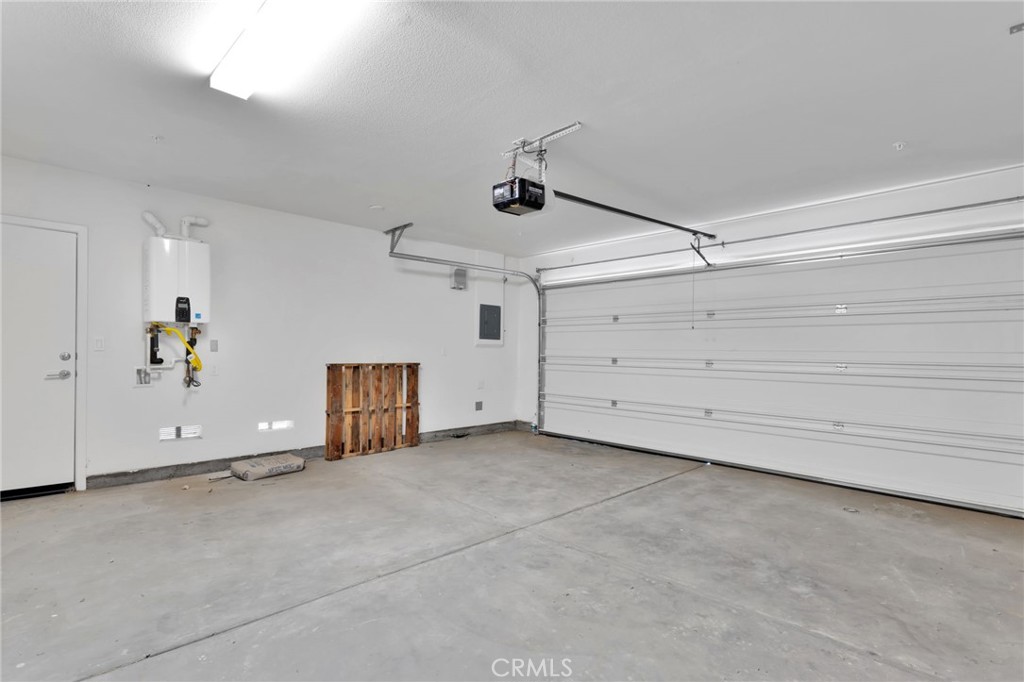 10110 Kemper Avenue Property Photo 34