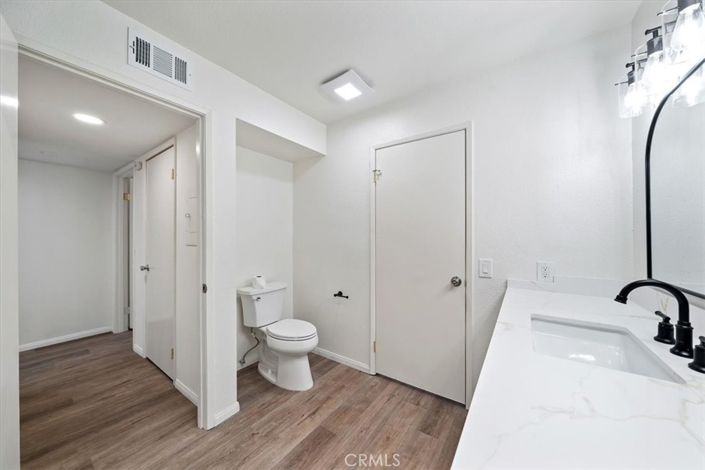 200 E Racquet Club 72 Property Photo 9