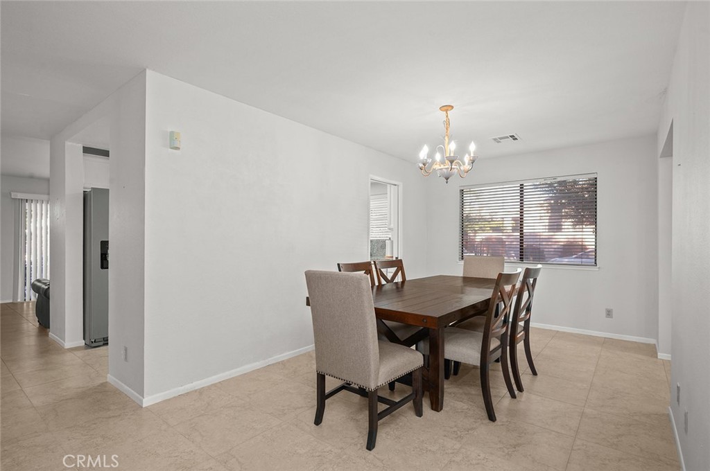 64616 Spyglass Avenue Property Photo 9