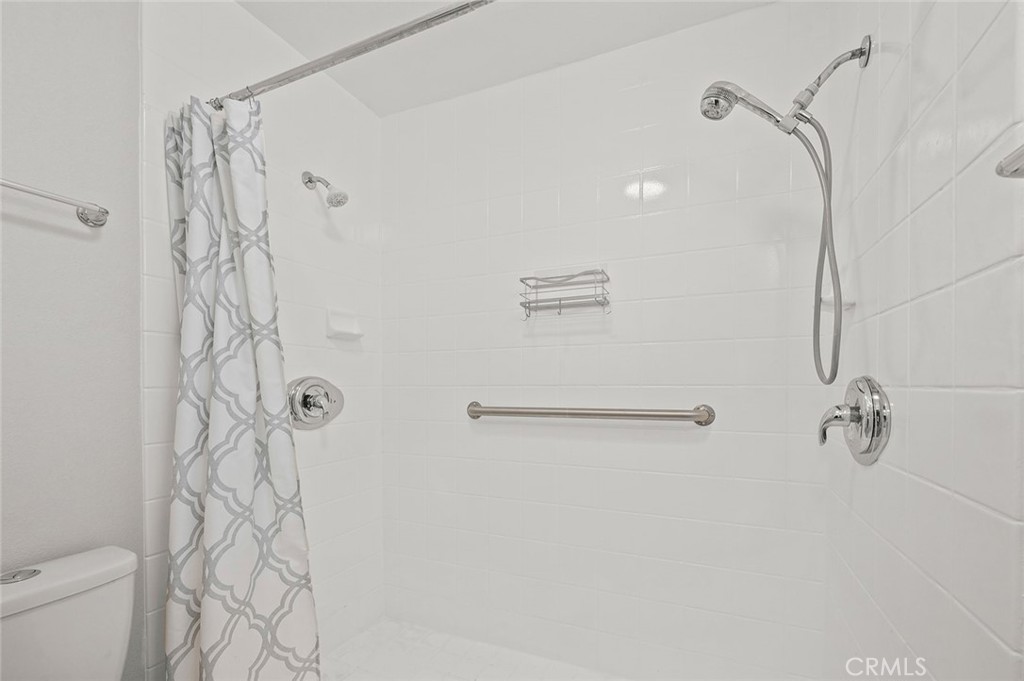 64616 Spyglass Avenue Property Photo 24