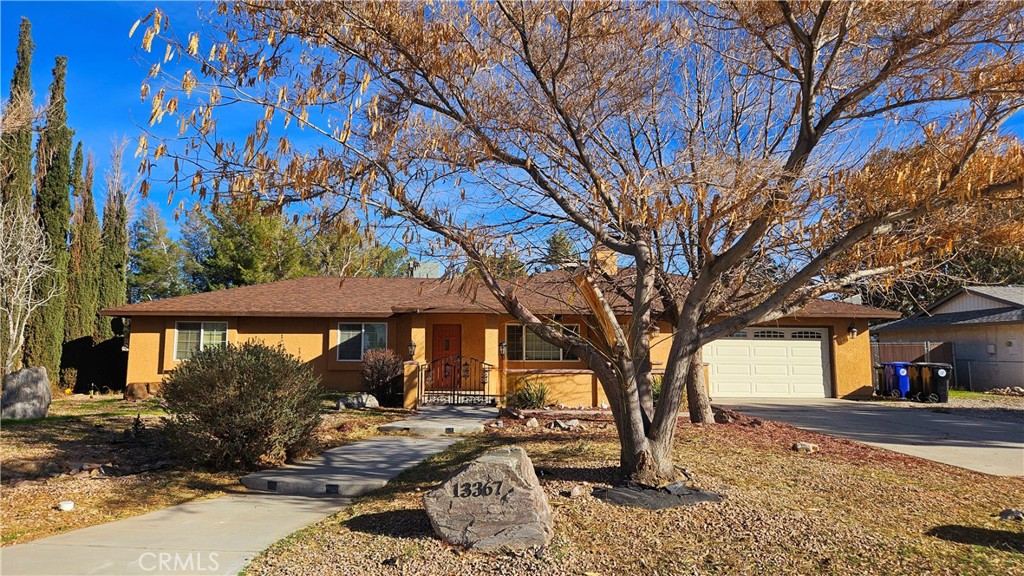 13367 Apple Blossom Lane Property Photo 2