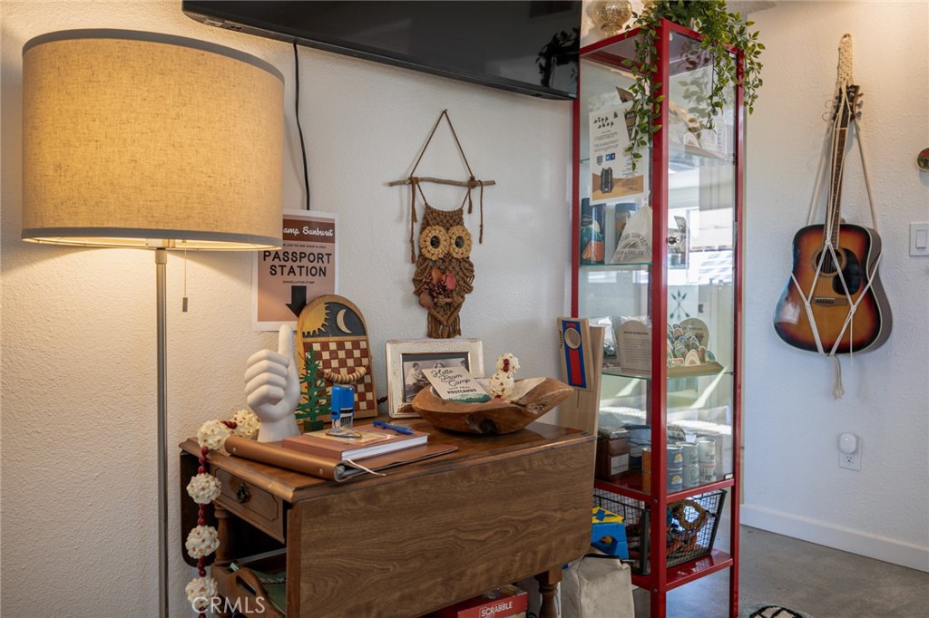 61503 Sunburst Property Photo 7
