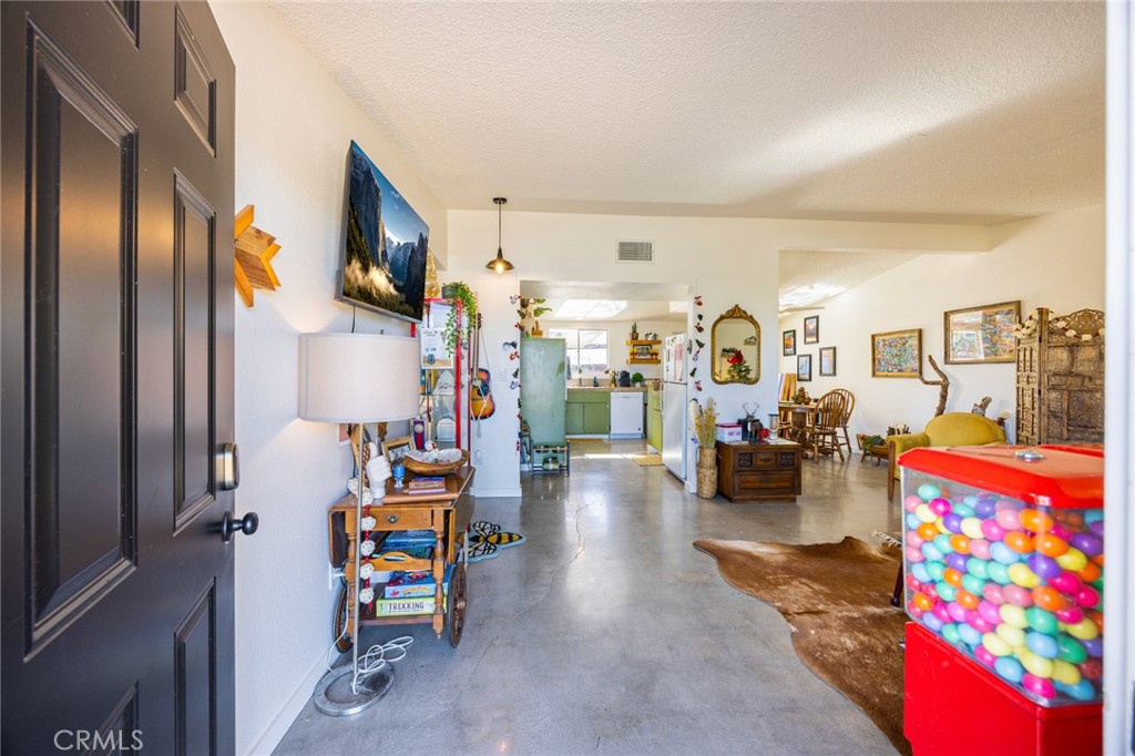 61503 Sunburst Property Photo 10