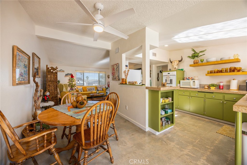 61503 Sunburst Property Photo 12