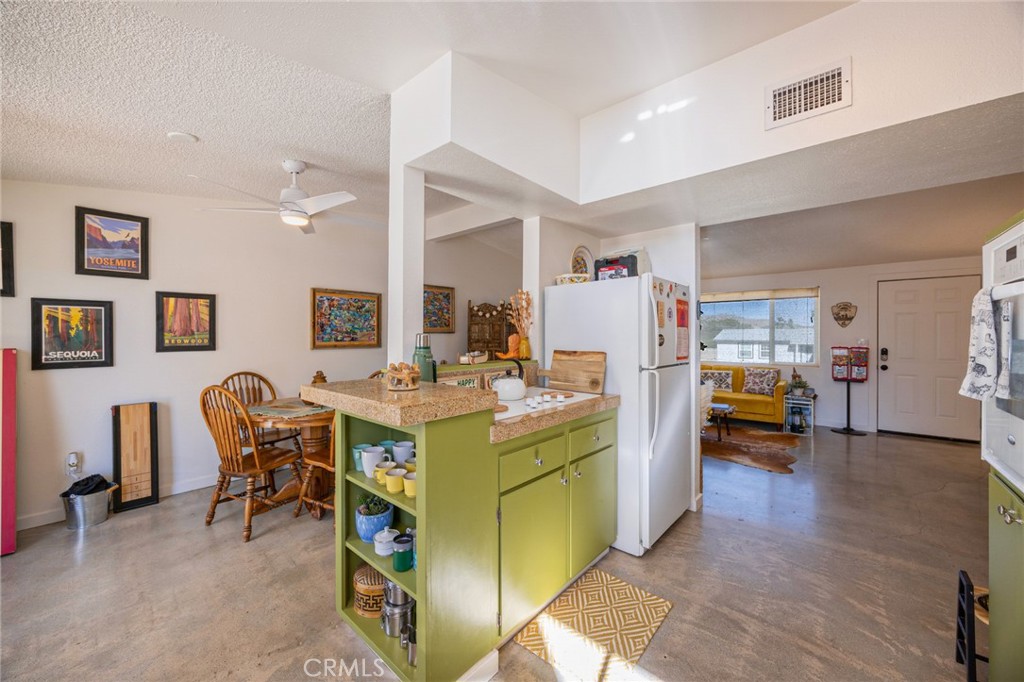 61503 Sunburst Property Photo 18