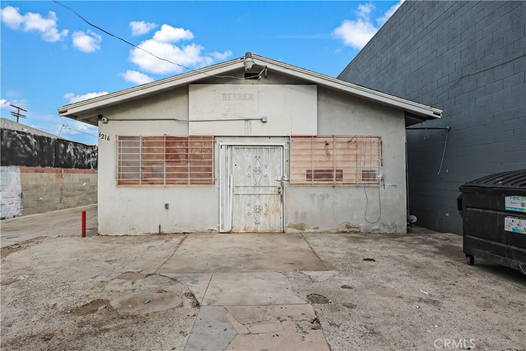 6216 Crenshaw Property Photo 4