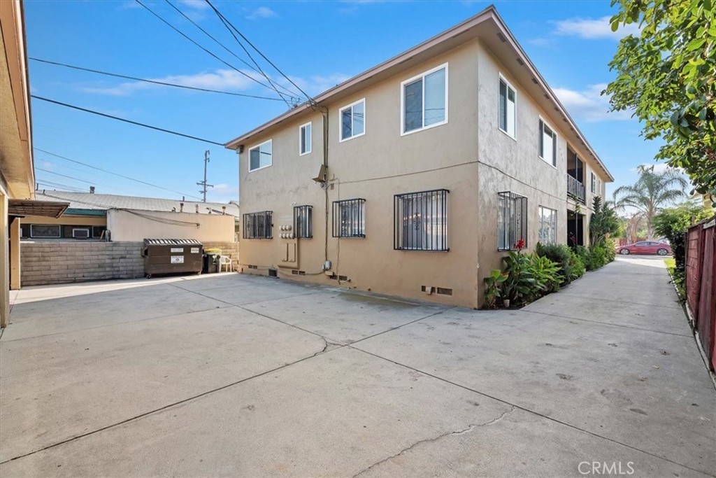 3213 Hill Property Photo 4