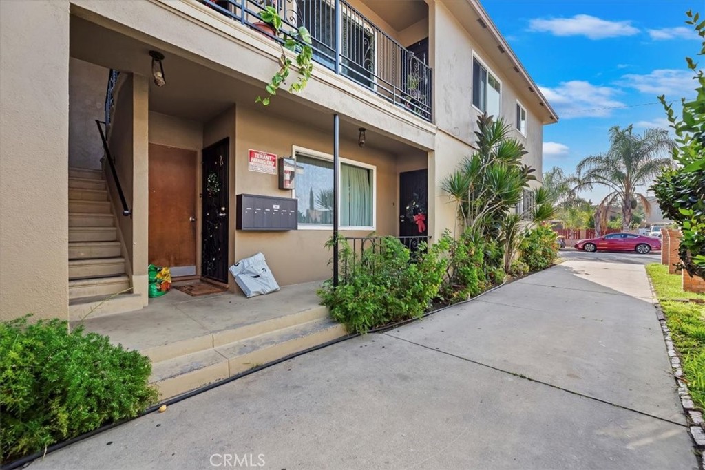 3213 Hill Property Photo 6