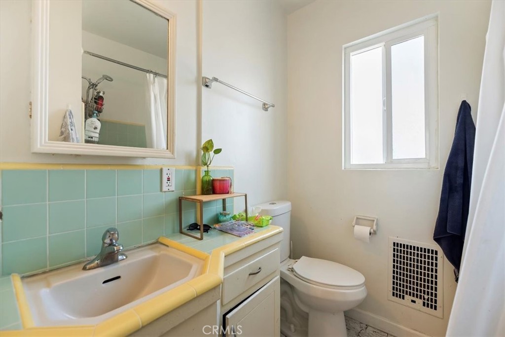 3213 Hill Property Photo 32